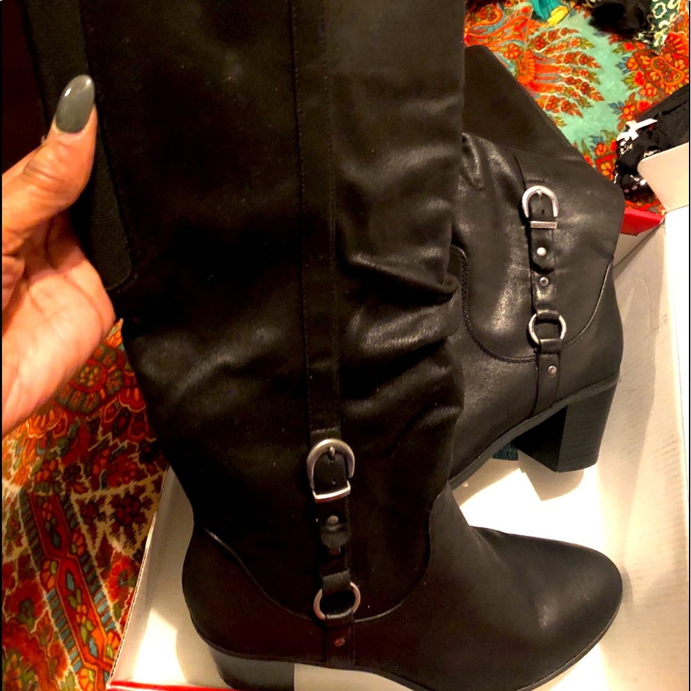Black Boots